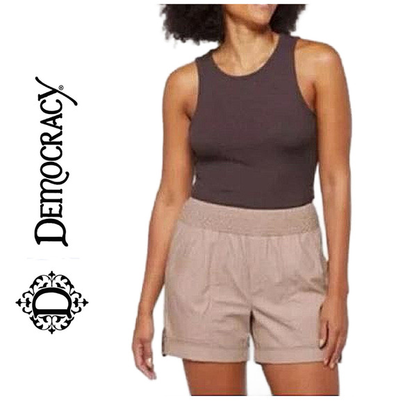 NWT Democracy Plus Sz 1X Sky Rise Tan Khaki Linen Blend Smocked Waist Shorts NEW - Picture 1 of 8